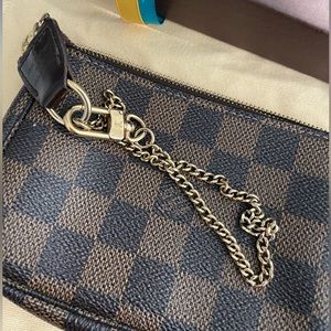 Louis Vuitton Mini Pochette